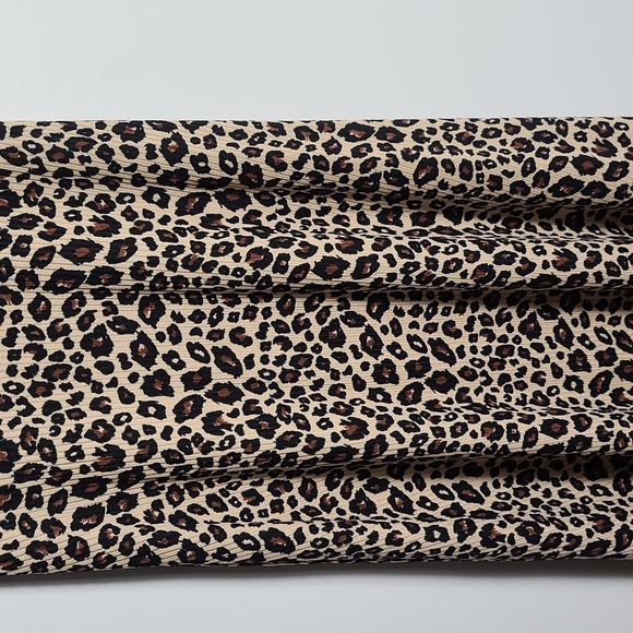 Jessica Simpson Leopard Midi Short Sleeve Dress Size Small NWT - Picture 10 of 12